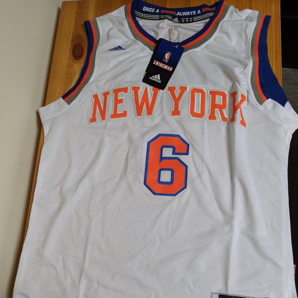 Kristaps Porzingis Knicks jersey